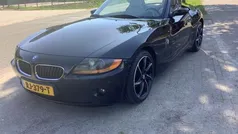 Zwart, metallic lak Gebruikt 2006 BMW Z4 Cabriolet | € 8.999 (Eerlijke prijs)
