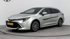 Grijs metallic Gebruikt 2021 Toyota Corolla Executive Stationwagen | € 23.450 (Eerlijke prijs)