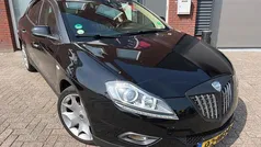 Zwart, metallic lak Gebruikt 2008 Lancia Delta Hatchback | € 2.999 (Eerlijke prijs)