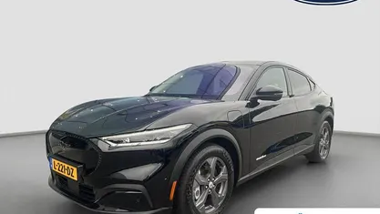 Zwart Gebruikt 2021 Ford Mustang Mach-E SUV | € 26.795 (Eerlijke prijs)
