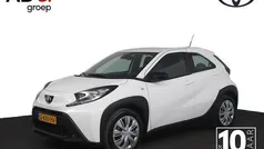 Gebruikt 2024 Toyota Aygo Play Hatchback | € 18.950 (Eerlijke prijs)