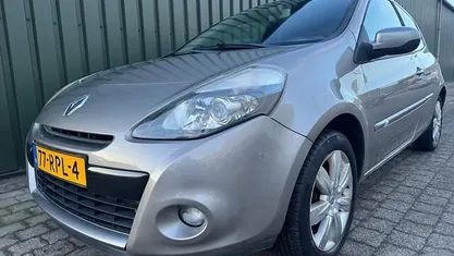 Occasion Renault Clio II Night&Day 112 PK (82 kW) 2011 Bruin Hatchback