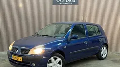 Gebruikt 2003 Renault Clio II Hatchback | € 1.400 (Eerlijke prijs)