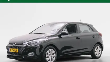 Zwart (metallic) Occasion 2019 Hyundai i20 Comfort Hatchback | € 12.950 (Eerlijke prijs)