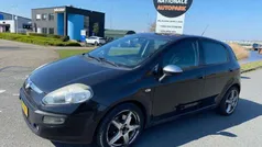 Zwart Gebruikt 2011 Fiat Punto Evo Dynamic Hatchback | € 1.750 (Eerlijke prijs)