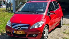 Rood, metallic lak Gebruikt 2009 Mercedes A160 Avantgarde MPV | € 2.750 (Super prijs)