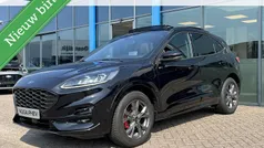 Zwart Gebruikt 2022 Ford Kuga ST-Line SUV | € 29.900 (Eerlijke prijs)