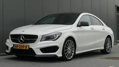 Occasion Mercedes CLA180 OrangeArt Edition 122 PK (89 kW) 2015 Wit Sedan