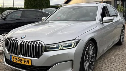 Grijs Gebruikt 2019 BMW 730 Executive Sedan | € 39.950 (Eerlijke prijs)
