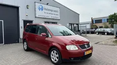 Rood Gebruikt 2004 VW Touran MPV | € 999 (Eerlijke prijs)