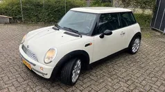 Gebruikt 2004 Mini ONE Hatchback | € 2.250 (Eerlijke prijs)