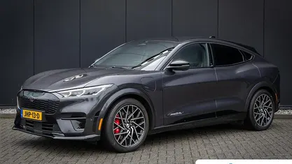 Grijs Occasion 2022 Ford Mustang Mach-E GT SUV | € 40.895 (Eerlijke prijs)
