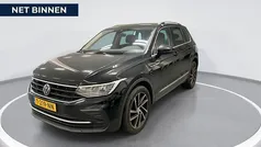 Zwart Gebruikt 2023 VW Tiguan Business SUV | € 34.440 (Super prijs)