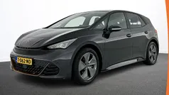 Grijs, metallic lak Gebruikt 2023 Cupra Born Hatchback | € 25.890 (Eerlijke prijs)
