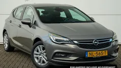 Gebruikt 2017 Opel Astra Edition Hatchback | € 12.950 (Eerlijke prijs)