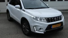 Gebruikt 2020 Suzuki Vitara SUV | € 19.850 (Eerlijke prijs)