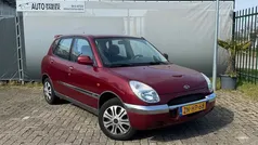 Rood Gebruikt 1999 Daihatsu Sirion Hatchback | € 599 (Eerlijke prijs)