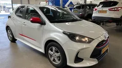 Wit Gebruikt 2022 Toyota Yaris Active Hatchback | € 17.245 (Eerlijke prijs)
