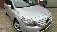 Grijs, metallic lak Gebruikt 2013 Mercedes B180 Ambition MPV | € 7.900 (Goede deal)