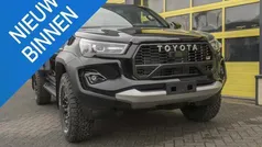Gebruikt 2024 Toyota HiLux Sport Pickup | € 54.995 (Eerlijke prijs)
