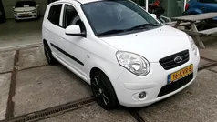 Wit Gebruikt 2010 Kia Picanto Hatchback | € 2.950 (Eerlijke prijs)