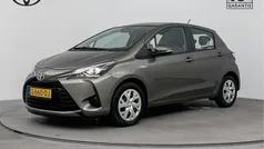 Grijs Gebruikt 2019 Toyota Yaris Hybrid Active Hatchback | € 17.245 (Eerlijke prijs)