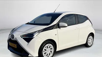 Occasion 2021 Toyota Aygo X-play Hatchback | € 12.475 (Eerlijke prijs)