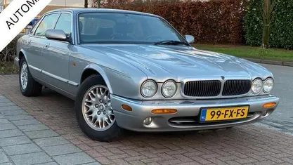Grijs Gebruikt 2000 Jaguar XJ Executive Sedan | € 7.850 (Goede deal)