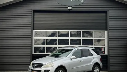 Grijs Occasion 2006 Mercedes ML280 SUV | € 7.900 (Eerlijke prijs)
