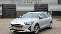 Grijs Gebruikt 2020 Ford Focus Business Edition Stationwagen | € 12.750 (Eerlijke prijs)