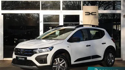 Occasion Dacia Sandero Essentiel 2022 Wit Hatchback