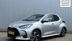 Grijs Nieuw 2025 Toyota Yaris Hybrid Comfort Hatchback | € 27.950 (Super prijs)