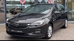 Zwart Gebruikt 2016 Opel Astra Edition Stationwagen | € 10.745 (Eerlijke prijs)