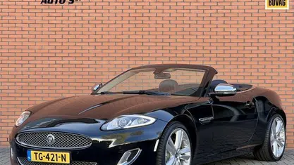 Zwart, metallic lak Occasion 2013 Jaguar XK Portfolio Cabriolet | € 39.895 (Eerlijke prijs)