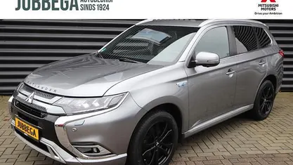 Gebruikt 2021 Mitsubishi Outlander Instyle SUV | € 27.695 (Eerlijke prijs)