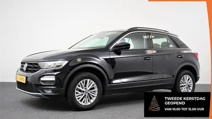 Zwart Gebruikt 2020 VW T-Roc Style SUV | € 22.890 (Goede deal)