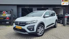 Wit Gebruikt 2022 Dacia Jogger Comfort MPV | € 19.950 (Eerlijke prijs)