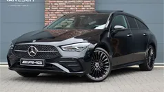 Zwart Gebruikt 2024 Mercedes CLA250e Shooting Brake AMG line Stationwagen | € 42.500 (Eerlijke prijs)