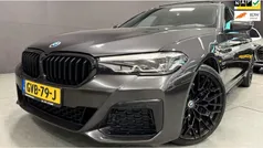 Grijs Gebruikt 2021 BMW 530e M Sport Stationwagen | € 34.950 (Eerlijke prijs)