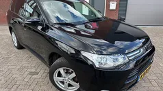 Zwart Gebruikt 2014 Mitsubishi Outlander Intense SUV | € 10.999 (Super prijs)