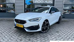 Wit Gebruikt 2024 Cupra Leon VZ Stationwagen | € 31.945 (Eerlijke prijs)