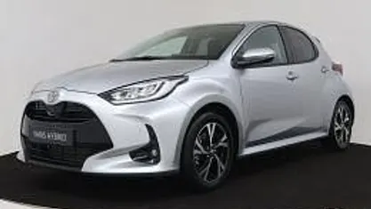 Gebruikt 2025 Toyota Yaris Edition Hatchback | € 27.445 (Eerlijke prijs)