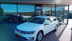 Wit Gebruikt 2016 VW Passat Highline Stationwagen | € 14.950 (Goede deal)