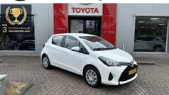 Wit Gebruikt 2016 Toyota Yaris Hybrid Hatchback | € 14.749 (Eerlijke prijs)