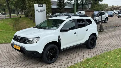 Gebruikt 2020 Dacia Duster Essentiel SUV | € 14.950 (Eerlijke prijs)