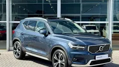Blauw Gebruikt 2022 Volvo XC40 Inscription SUV | € 37.845 (Eerlijke prijs)