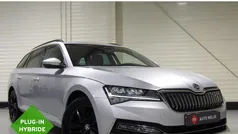 Grijs Gebruikt 2022 Skoda Superb Business Line Stationwagen | € 25.945 (Eerlijke prijs)