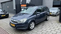 Grijs, metallic lak Gebruikt 2006 Opel Zafira Enjoy MPV | € 1.999 (Eerlijke prijs)