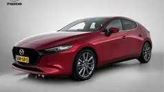 Rood Gebruikt 2024 Mazda 3 Exclusive-Line Hatchback | € 27.795 (Eerlijke prijs)