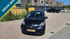 Zwart Gebruikt 2008 Toyota Aygo Sport Hatchback | € 3.050 (Eerlijke prijs)